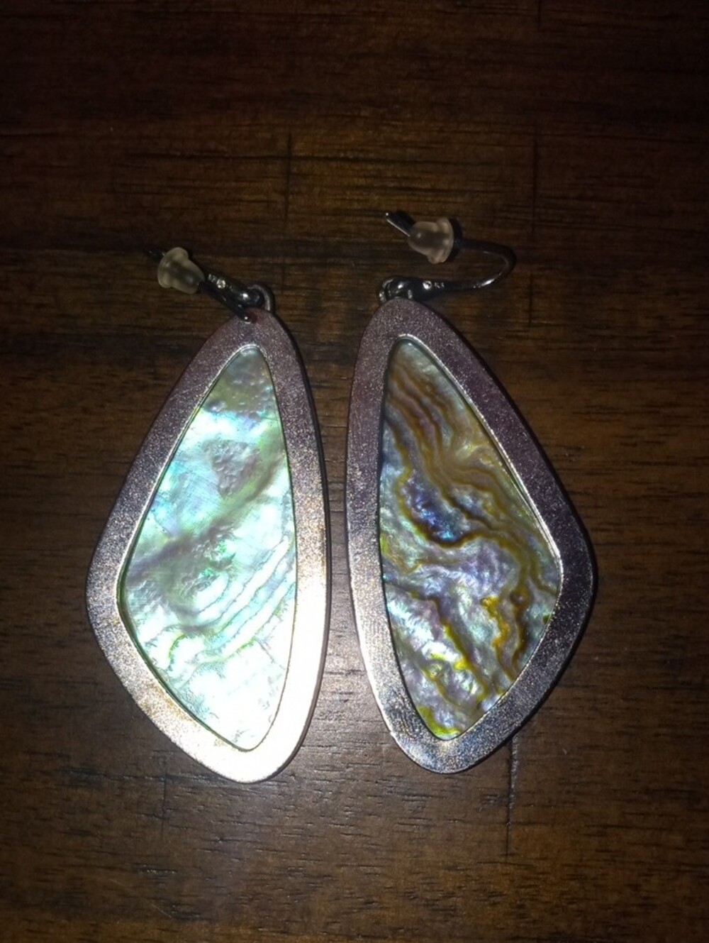 Kendra Scott Iridescent Mother-of-Pearl Drop Earrings - White & Pale Gold Tones - Picture 2 of 6